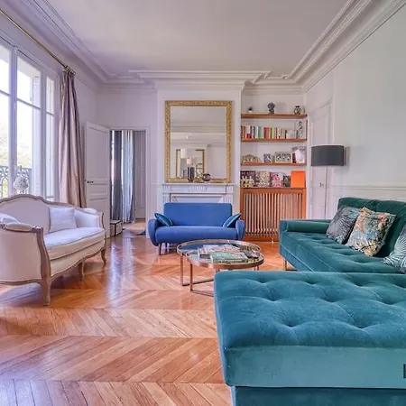 A Deux Pas De Paris - Le Royal - 249c * Courbevoie